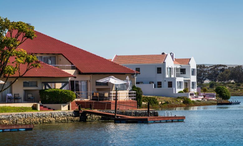 How to Earn Points for Vacation Homes and Rentals