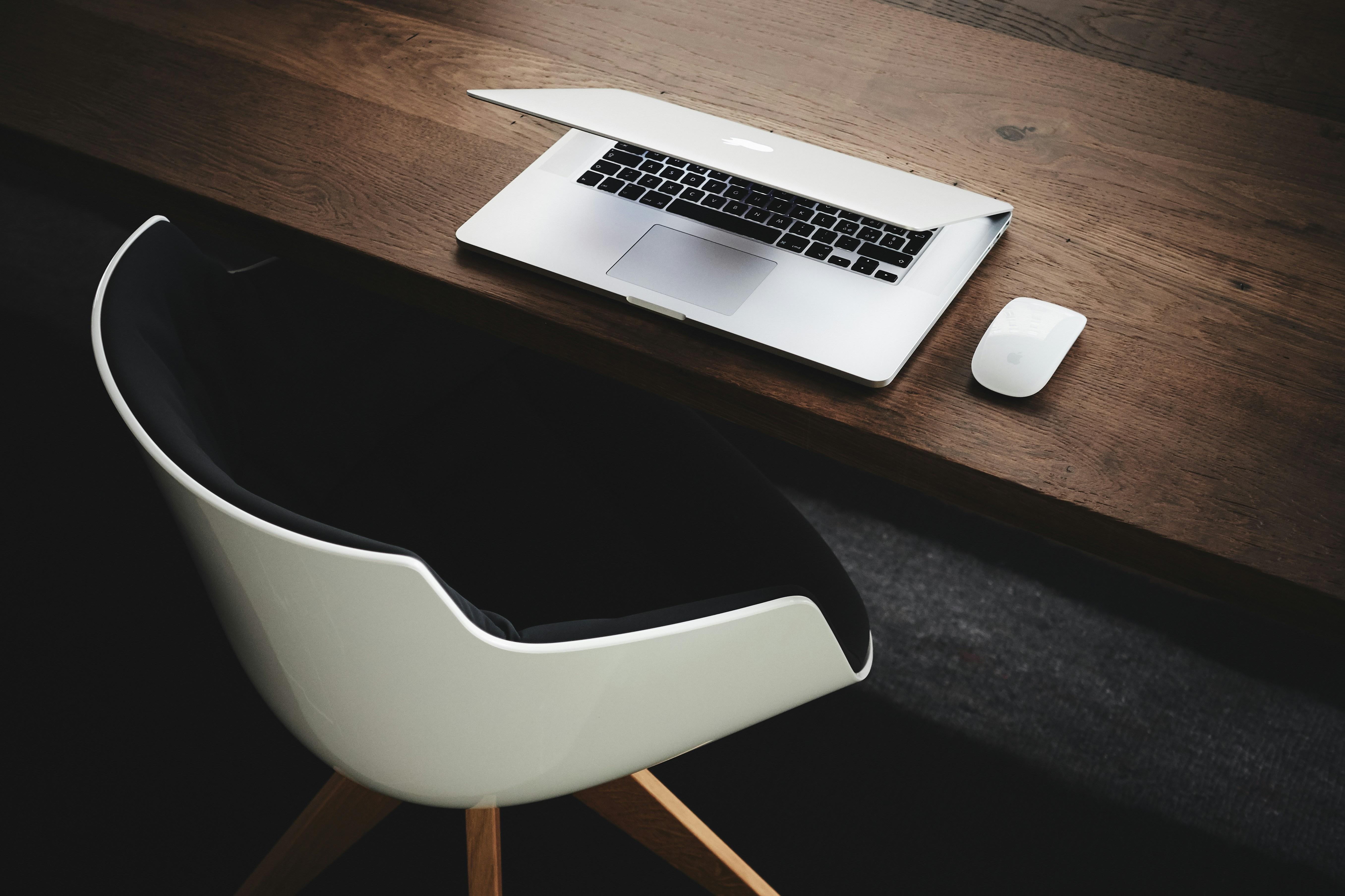 Prime Locations with Optimal Meeting Spaces