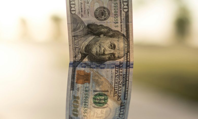 How to Combine Points with Cash for Cheaper Flights