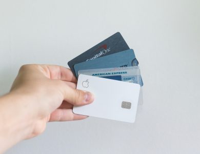 Top Credit Cards Offering Lounge Access and Travel Insurance