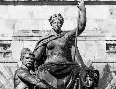 How to Earn Elite Status Faster with Credit Card Points