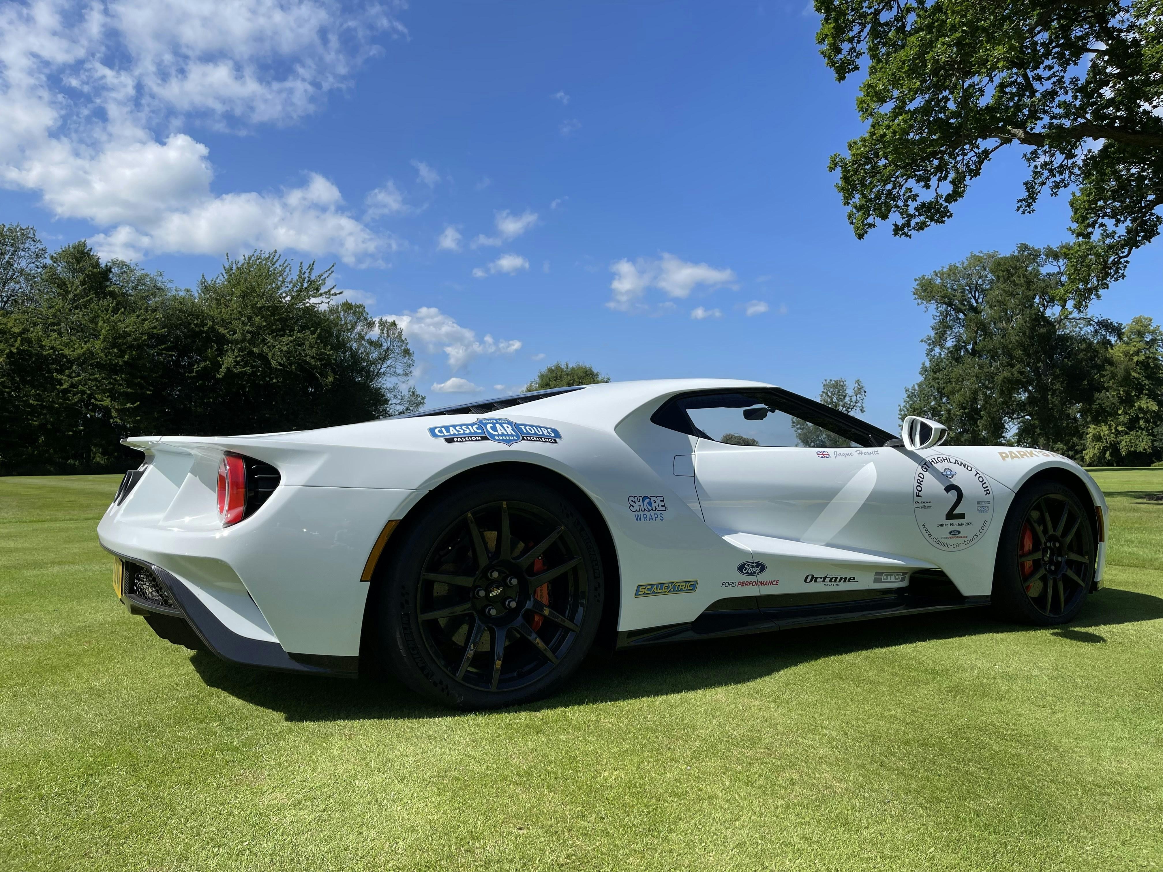 Leveraging Exclusive Member-Only Deals and Offers