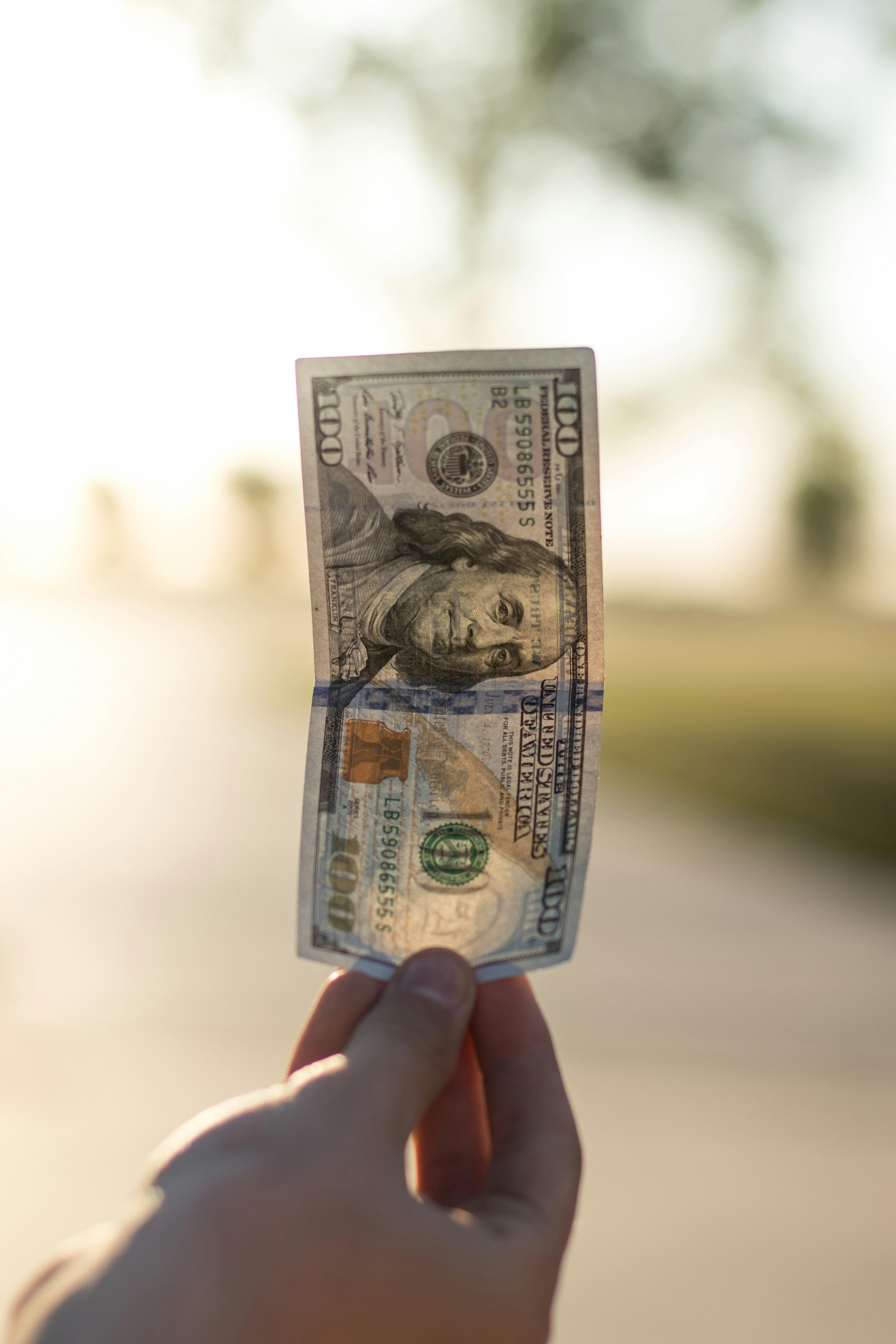Maximizing Savings by Strategically Using Points and Cash