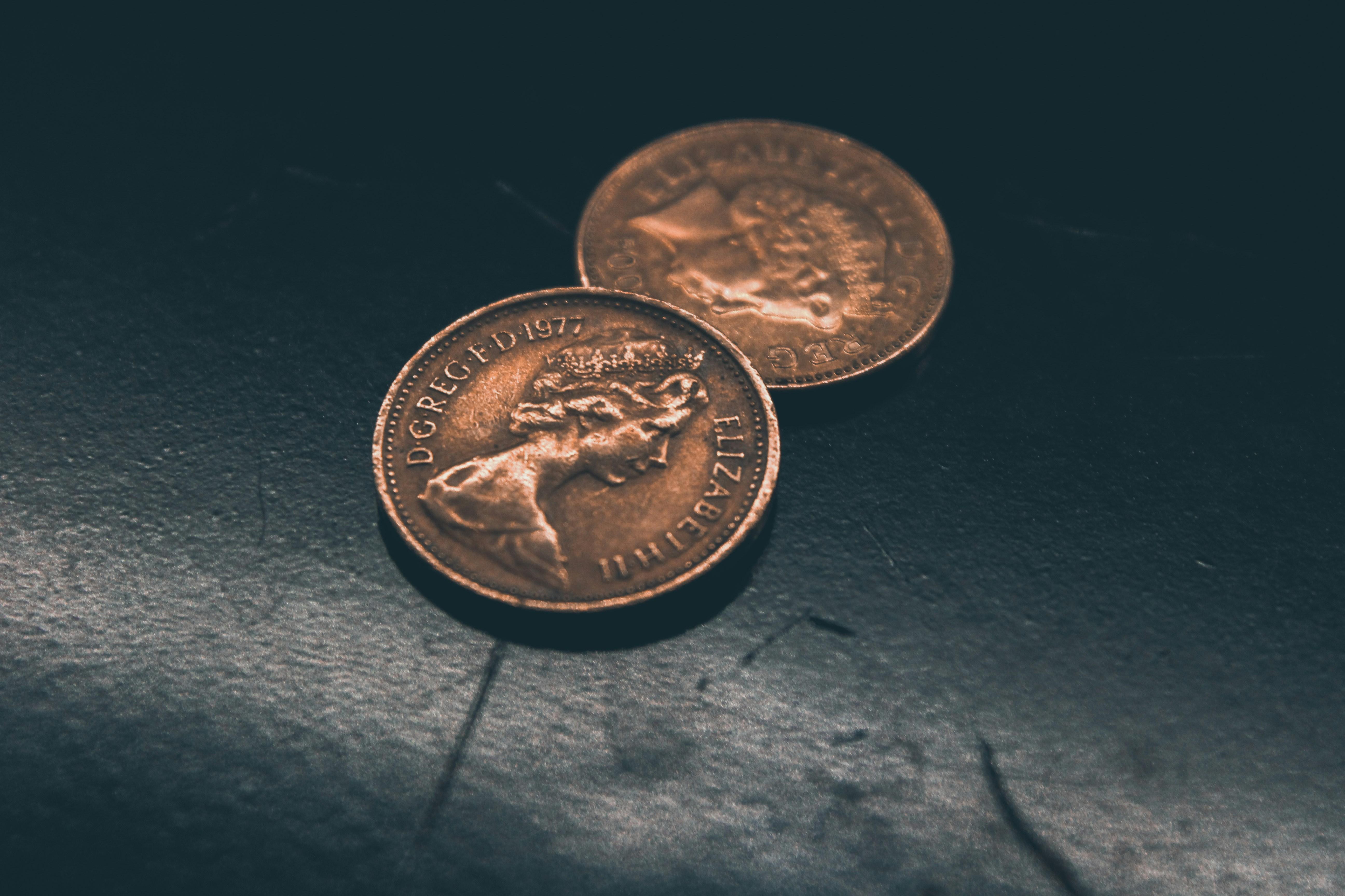 Evaluating the Experience Quality of Reward Stays Compared to Paid Stays